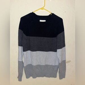 American Eagle Mens Black and Grey Sweater